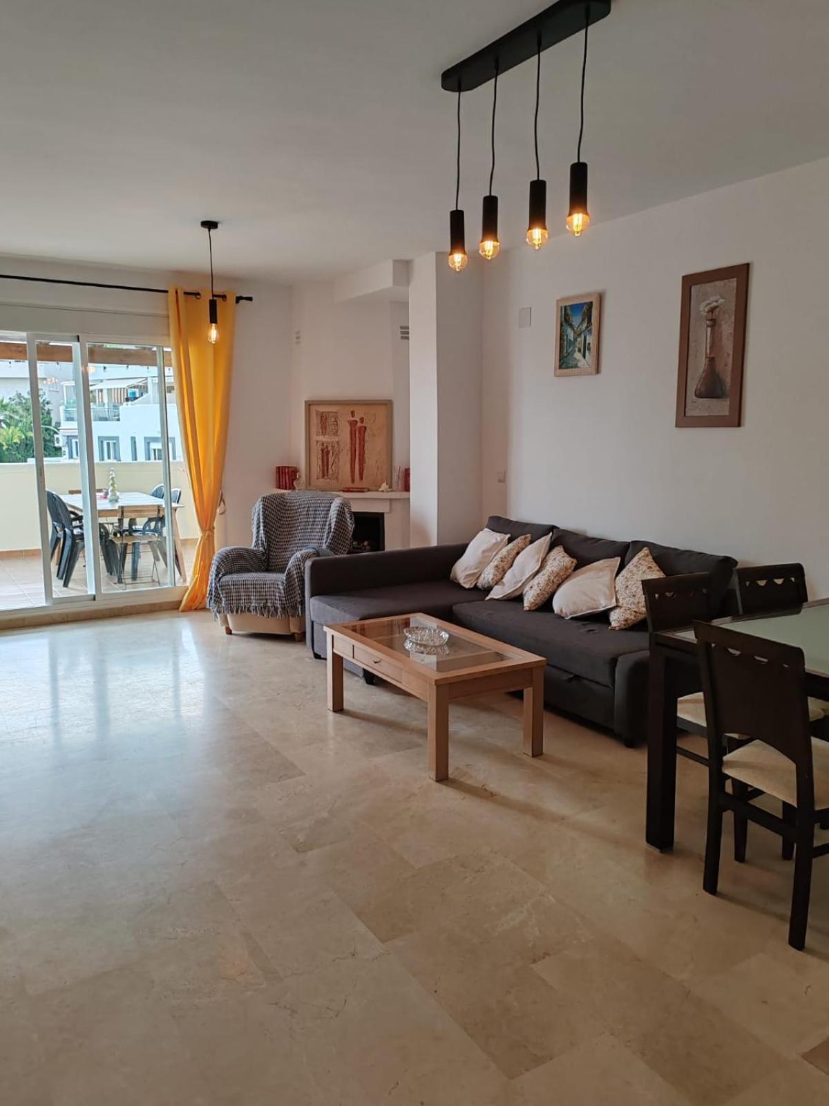 Seaview Apartment With Great Amenities & Facilities Бенальмадена Екстер'єр фото